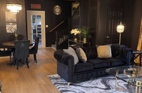 Central Area House | Stylish Salem Speakeasy Downtown