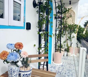 Cemagi Apartment | Stylish Sea Studio - Steps to Seseh Beach