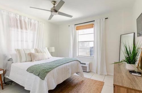Mid Beach Apartment | Stylish seaside 1 bedroom apartment