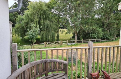 Uckfield Cottage | Stylish Self-contained Converted Stables