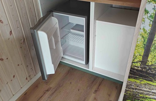 Allingabro Cottage | Stylish shelter room insulated for use all year