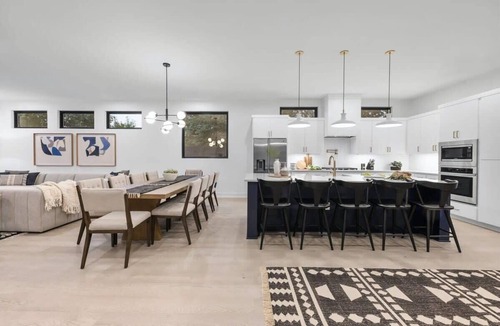 Montopolis House | Stylish Southern Home | Heated Pool