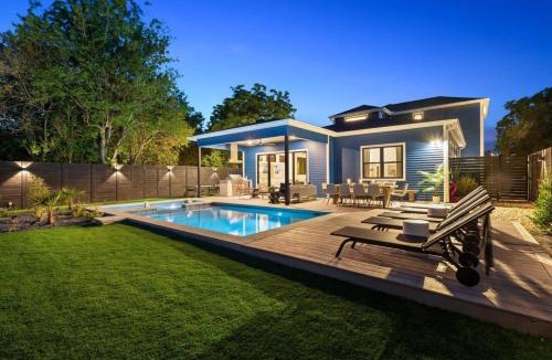 Montopolis House | Stylish Southern Home with Heated Pool
