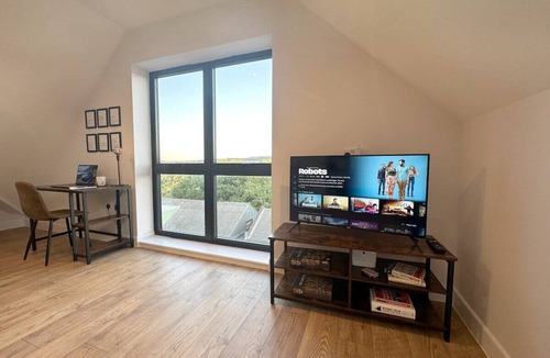 Royal Tunbridge Wells Apartment | Stylish & Spacious Apartment