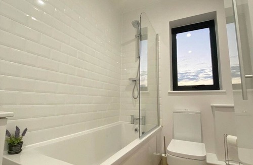 Royal Tunbridge Wells Apartment | Stylish & Spacious Apartment