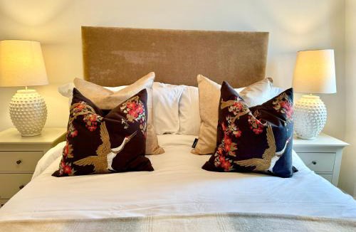 Carterton Apartment | Stylish spacious 1 bed flat