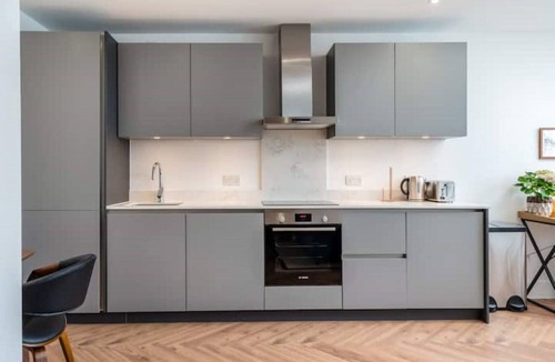 Windsor City Centre Apartment | Stylish Spacious Apartment in Central Windsor