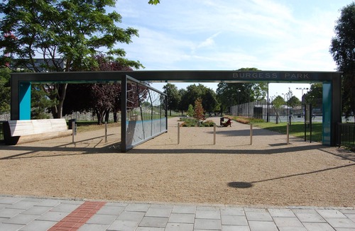 Camberwell Green Apartment | Stylish, Spacious & Bright Flat Opposite Burgess Park