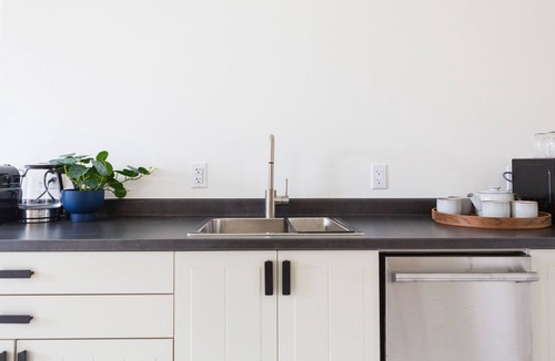 Wellington Apartment | Stylish, spacious suite in Wellington- steps to beach, dining, brewery and shops