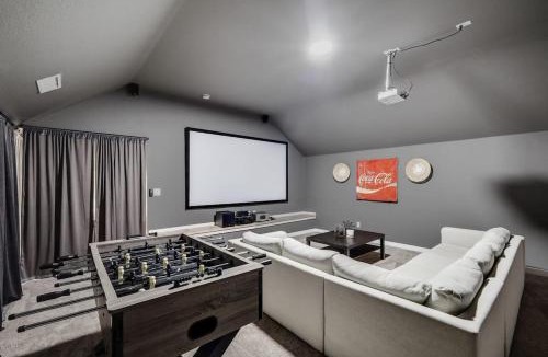 Fossil Creek House | Stylish Spacious Convenient - 6-BD 2 5-BA + Pool