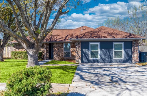Killeen House | Stylish, Spacious Entire Hm 4/2 in nice Killeen neighborhood