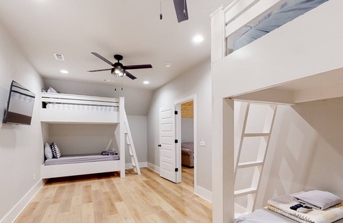 Berryville House | Stylish & spacious home - entertainer's deck with fireplace, TV, alfresco dining