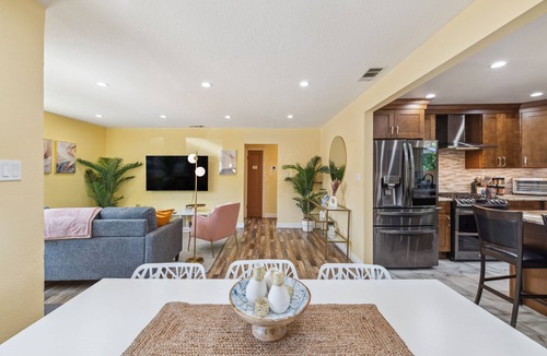 Concord House | Stylish Spacious Home with Private Pool