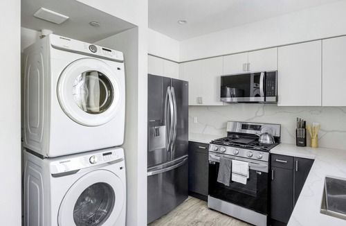 Wilshire House | Stylish & Spacious Koreatown Home - Near USC
