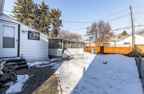 Winnipeg House | Stylish St. Boniface Home | 2 Bed | 1 Bath |