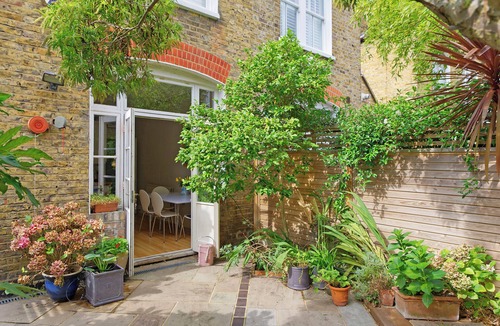 Tooting House | Stylish Stapleton, by Veeve