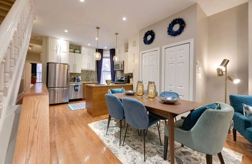 Little Italy Hotel | Stylish Stays - Glam 3BR - Parking