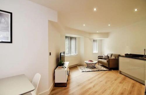 Barnt Green Apartment | Stylish studio apartment