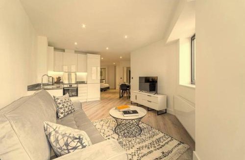 Barnt Green Apartment | Stylish studio apartment