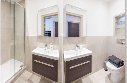 Tottenham Green Apartment | Stylish Studio Flat In Seven Sisters