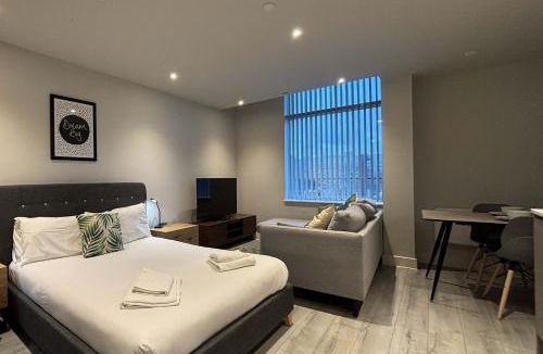 Bracknell Apartment | Stylish Studio in Bracknell with free Parking