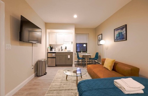Prudential - St. Botolph Apartment | Stylish Studio in South End