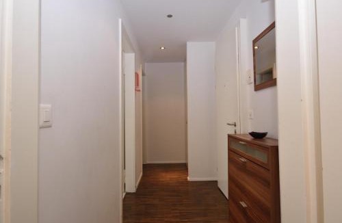 Seefeld Apartment | Stylish Studio near lake and Opera - Flower 22