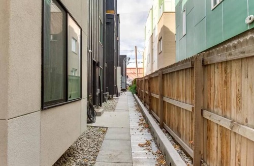 Jefferson Park Apartment | Stylish studio next to Mile High with kitchenette and large screen TV