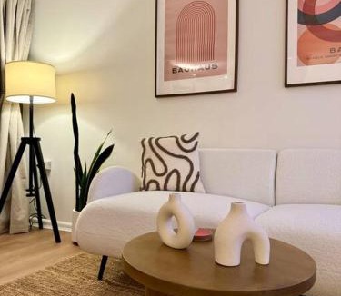 Darlinghurst Apartment | Stylish Studio with amazing pool