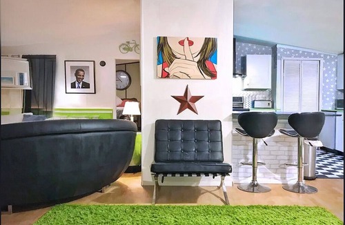 Leander House | Stylish Texas Ranch Ideal Weekend Getaway 35 miles NW of Downtown Austin