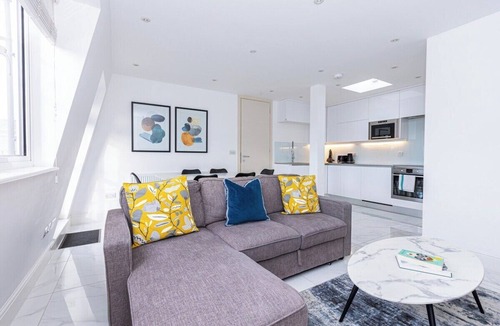 Marylebone Apartment | Stylish Three-Bed Flat in Marylebone