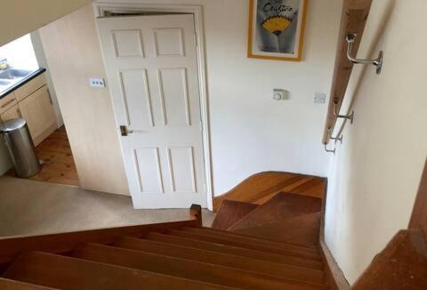 West Hampstead Apartment | Stylish top floor 1 bed flat in West Hampstead