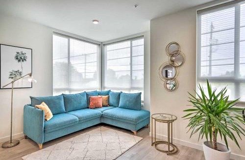 Whittier Heights Apartment | Stylish Townhome in Ballard