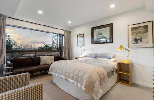 Grey Lynn Apartment | Stylish Townhouse