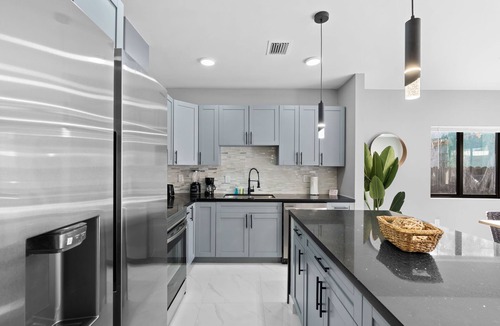 Allapattah Apartment | Stylish Townhouse Steps from Wynwood