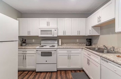 Nashville Condo | Stylish Twin Condos Near Downtown/Airport