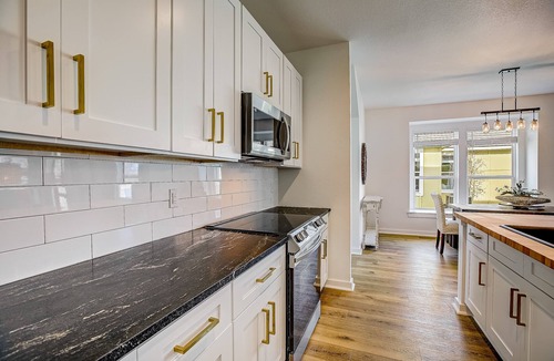 Cottonwood Shores House | Stylish, two-story home with a firepit, washer/dryer, & central AC