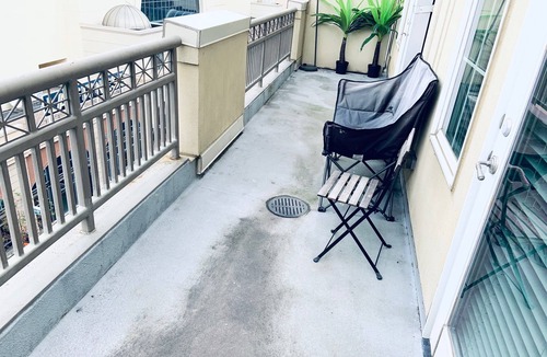 Atlantic Station Area Condo | Stylish & Unique ATL Loft In Atlantic Station