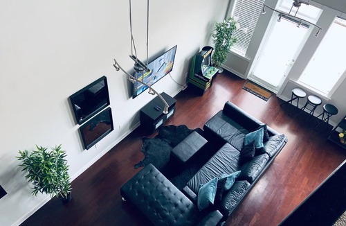 Atlantic Station Area Condo | Stylish & Unique ATL Loft In Atlantic Station