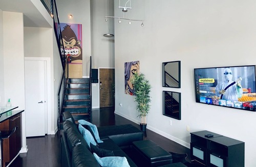 Atlantic Station Area Condo | Stylish & Unique ATL Loft In Atlantic Station