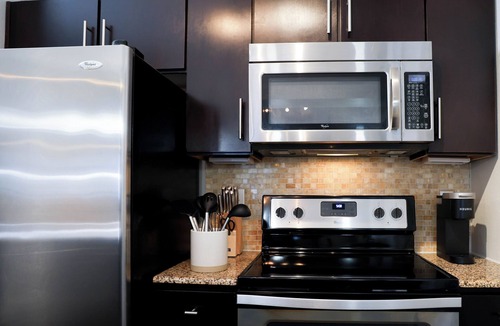 Memorial Apartment | Stylish Urban Getaway in City Centre