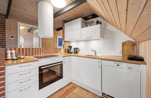 Klegod Strand Cottage | Stylish vacation home close to the North Sea - 1008