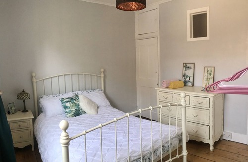 Banbury Cottage | Stylish Victorian 2 Bed Townhouse