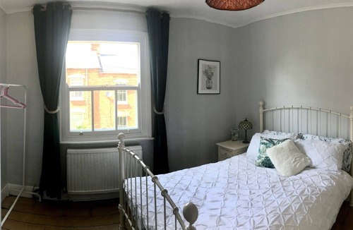 Banbury Cottage | Stylish Victorian 2 Bed Townhouse