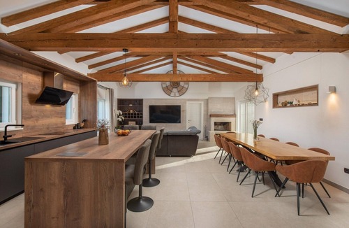 Lovrec Villa | Stylish Villa in Lovreč with Sauna