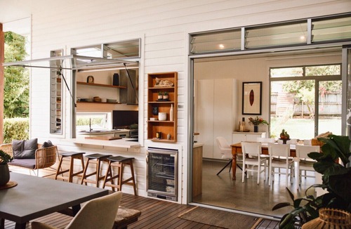 Bangalow House | Stylish Village Abode with Studio & Backyard