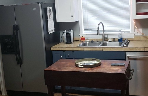 Fort Smith House | Stylish, welcoming 3 bedroom home right in the heart of Fort Smith