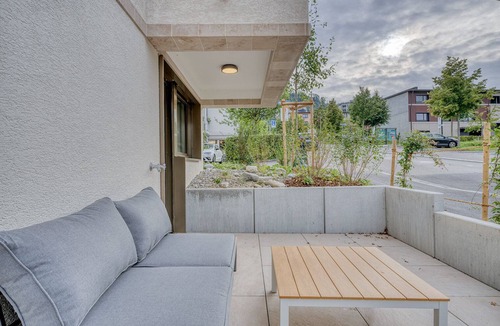 Wiedikon Apartment | Stylish Wiedikon Studio w/Storage Room & W/D, nr Market, by Blueground