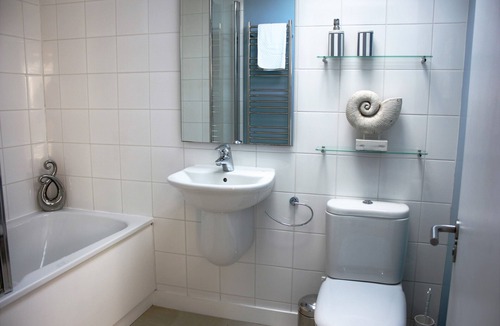 Knodishall Cottage | Stylishly Appointed, Peaceful Countryside