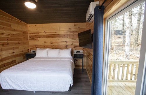 Park City Hotel | SUADA-Superior ADA Cabin